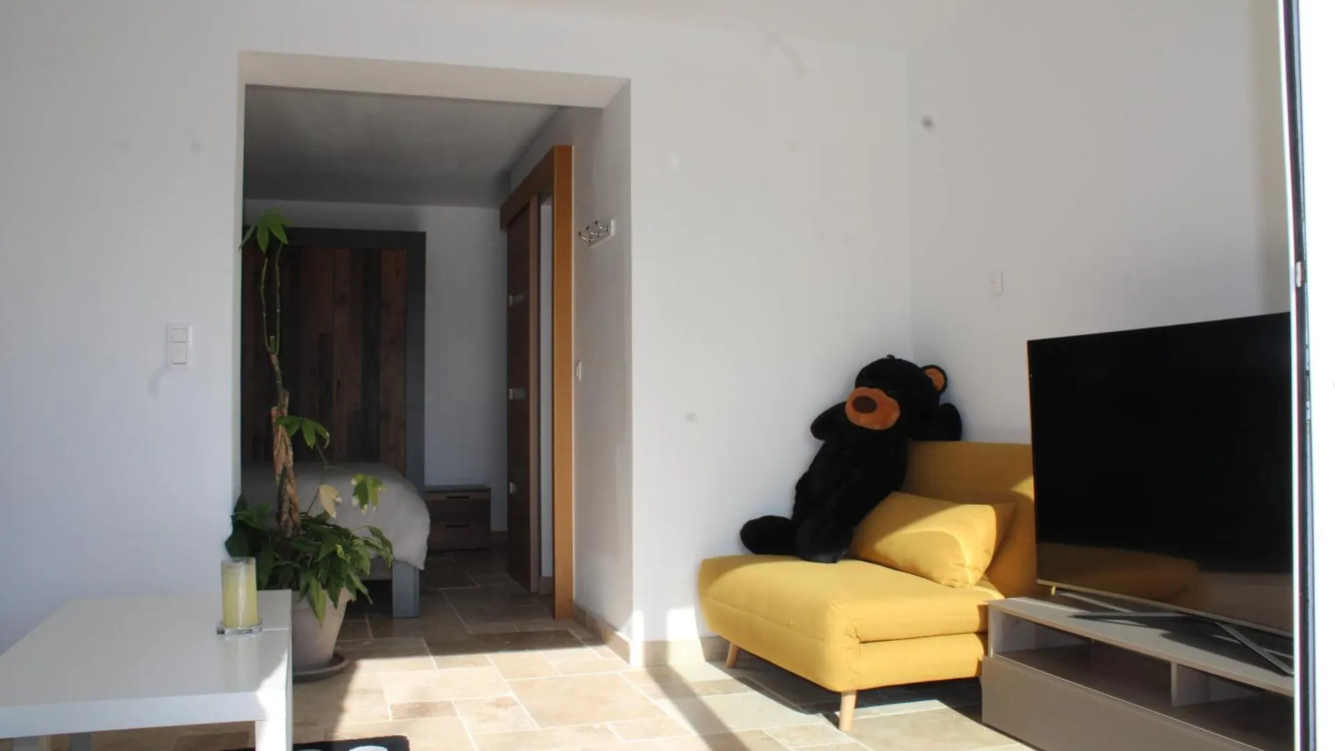 Bienvenue A La Villa Bellavista Pertuis Apartment
